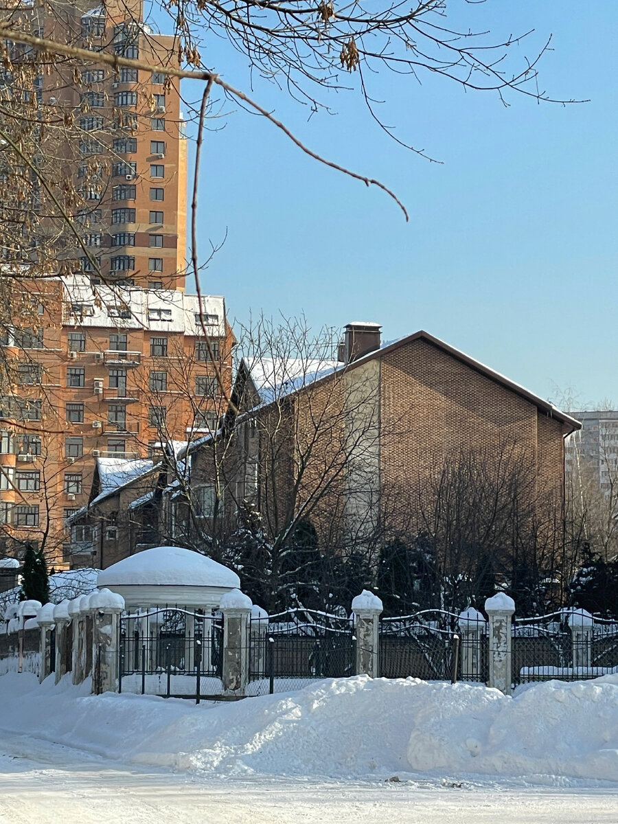 Прогулка вокруг улицы Жириновского, ставшей одной из самых недоступных в  Москве | Пешком по Москве | Дзен