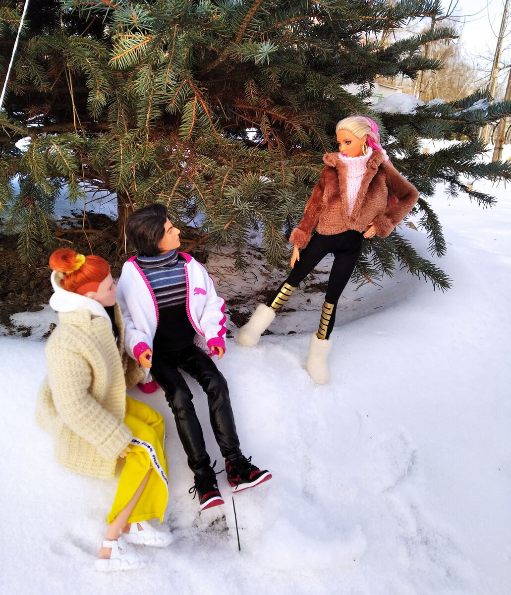 Теперь они друг для друга Кот, Ворон и Королева