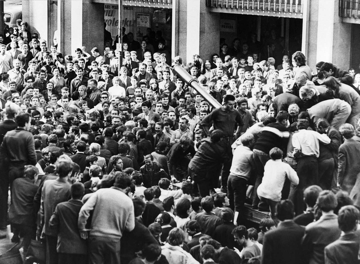 Чехословакия 1968 линчевали. Операция «Дунай». Чехословакия, 1968 год..