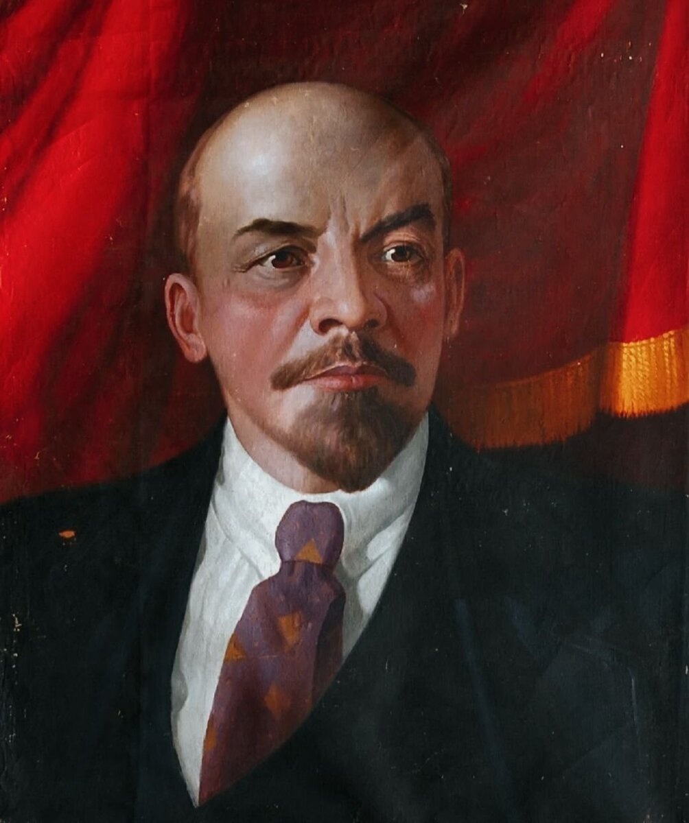 Владимир Ильич Ленин (1870-1924) - российский революционер, политик, теоретик коммунизма и основатель и лидер Российской Социал-Демократической Рабочей Партии (РСДРП), а затем Российской Коммунистической Партии (большевиков). Ленин возглавил Октябрьскую революцию 1917 года, после которой был установлен социалистический режим в России. Он стал лидером Советской России и первым председателем Совета Народных Комиссаров (Совнаркома). В 1922 году был основан Союз Советских Социалистических Республик (СССР), а Ленин стал его одним из руководителей. Его идеи и теории, изложенные в таких произведениях, как "Государство и революция" и "Что делать?", оказали значительное влияние на развитие коммунистического движения по всему миру. Ленин умер в 1924 году, но его наследие продолжает оказывать влияние на политику, экономику и общество до сегодняшнего дня.