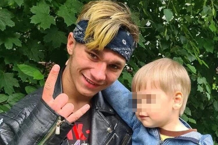 Как правильно снимать скальп Люди просто стояли и смотрели на орущего парня": Хулиганам, снявшим с парня скал