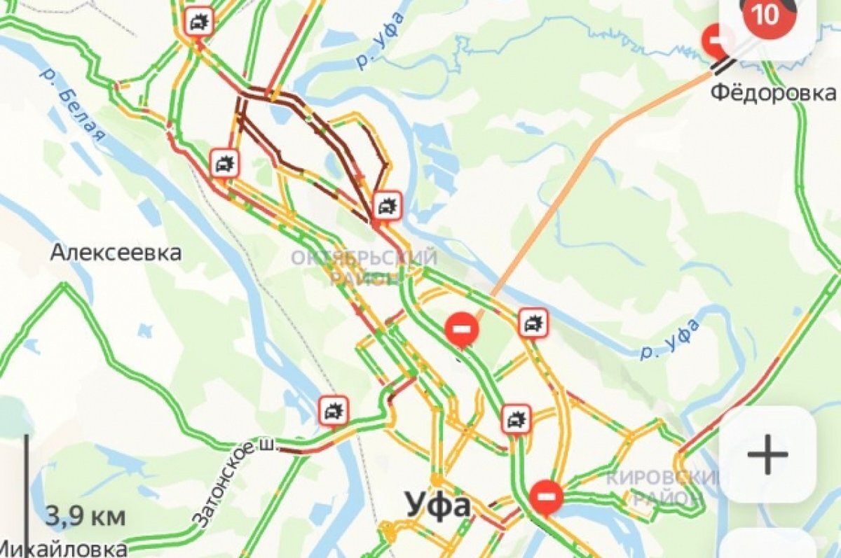    Утром 13 февраля Уфа встала в десятибалльных пробках