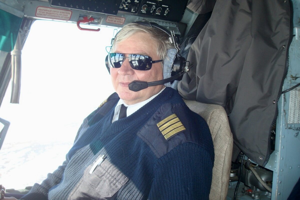Сергей Ледяев всю трудовую жизнь посвятил авиации.