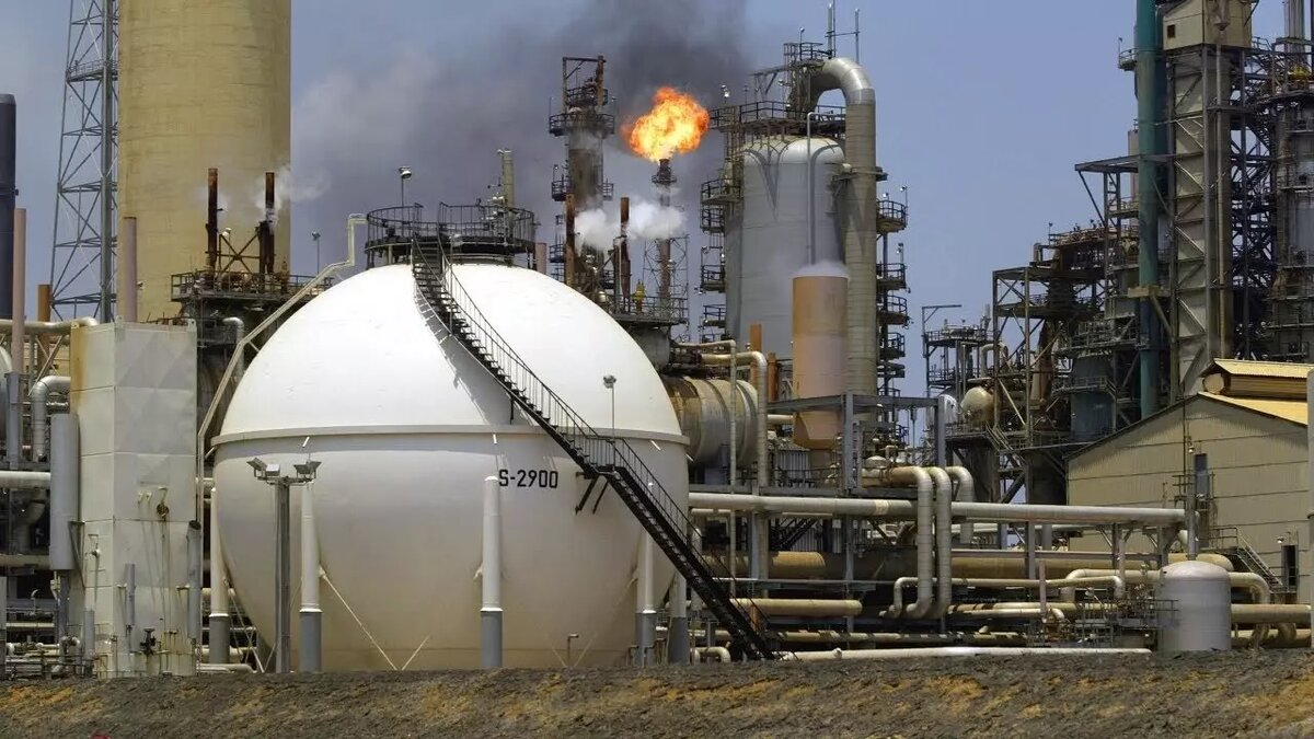     Индийские нефтяные аппетиты будут увеличиваться до 2030 года самыми быстрыми темпами в мире. По данным МЭА, эта страна будет отвечать за треть всего роста спроса на черное золото.