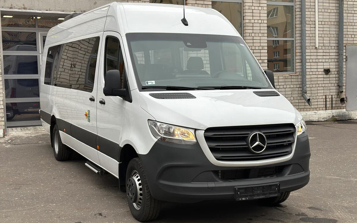 Hyundai grand starex interior. Микроавтобус новый 8 мест. Микроавтобус новый 8 мест. Hyundai grand starex 2018. Фиат дукато комби 8 местный.