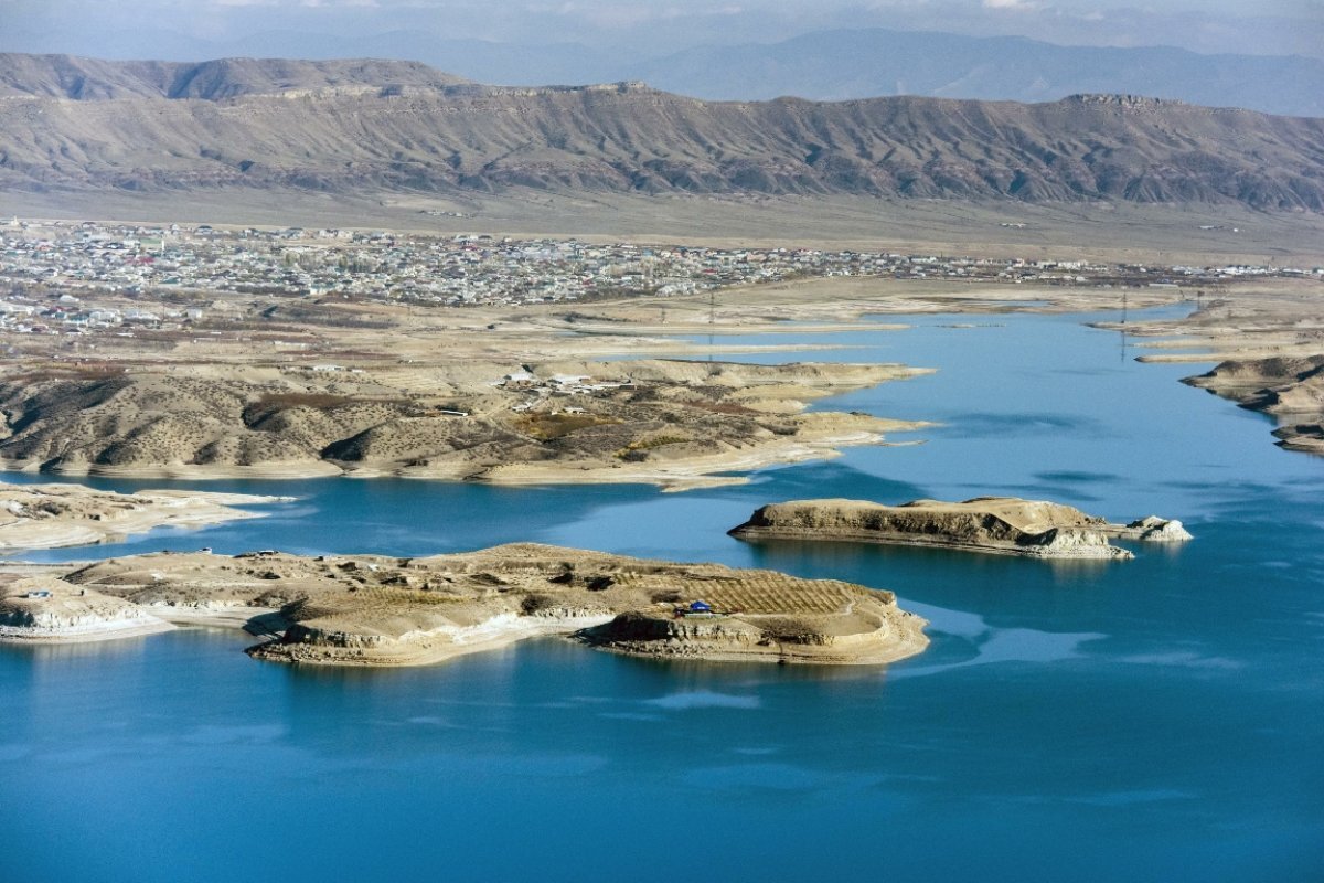    Прокуратура потребовала очистить от мусора реки и водохранилища Дагестана