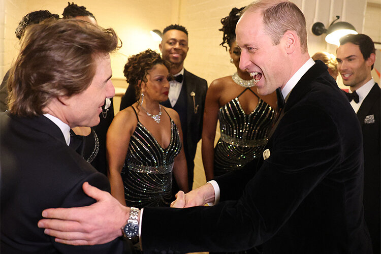    Эльсина Хайрова и Том Круз вновь в центре внимания британских СМИ. Пара вместе присутствовала на гала-ужине в поддержку благотворительной организации London’s Air Ambulance Charity. Вечер проходил в пятизвездочном отеле Raffles, куда в качестве почетного гостя был приглашен принц Уэльский Уильям Фото: © Pool/Keystone Press Agency/ www.globallookpress.com