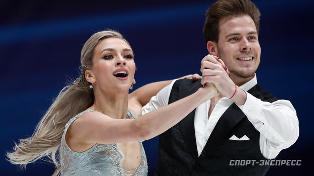    Виктория Синицина и Никита Кацалапов.Дарья Исаева