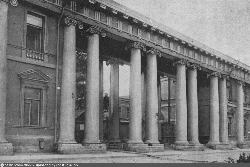 Колоннада Аничкова дворца. Источник: «Архитектура Ленинграда», №1, 1936 год
