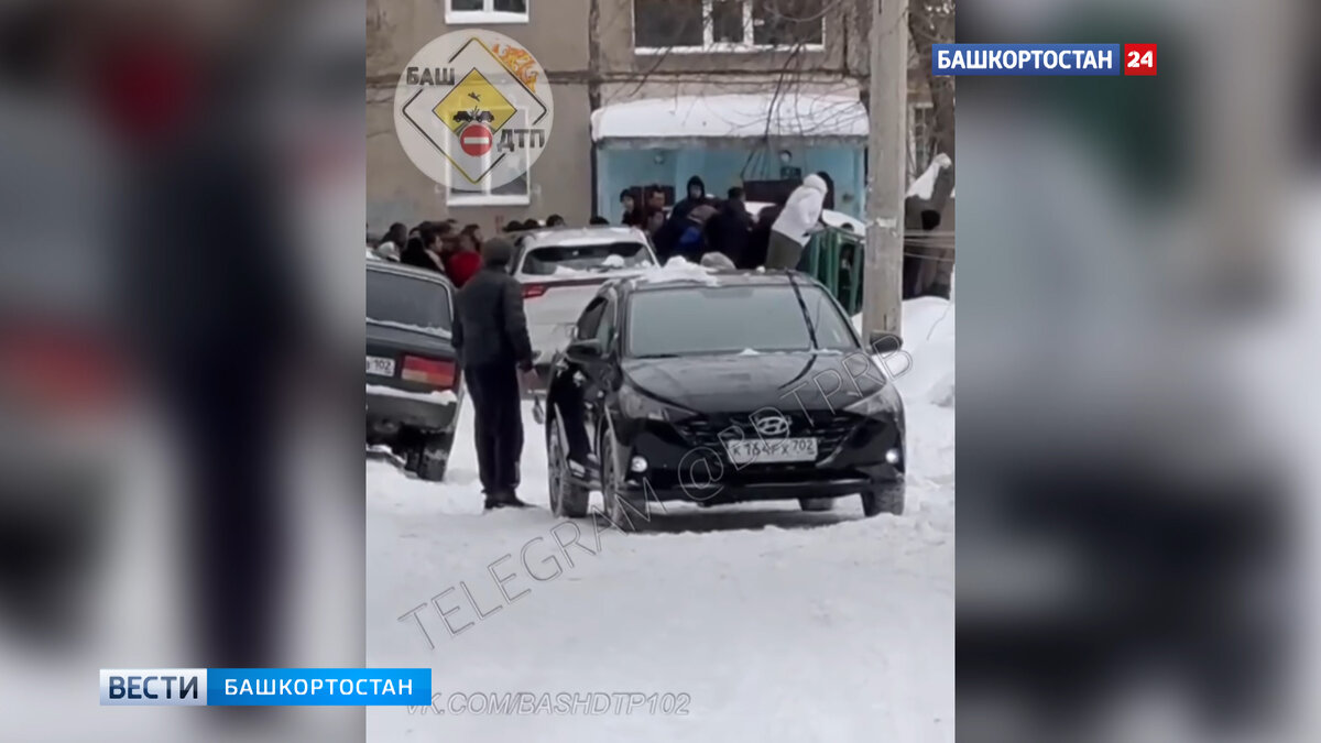   Массовую драку на улице Ушакова в Уфе сняли на видео