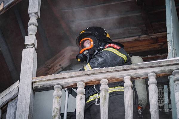     В Иванове случился пожар на складе с матрасами