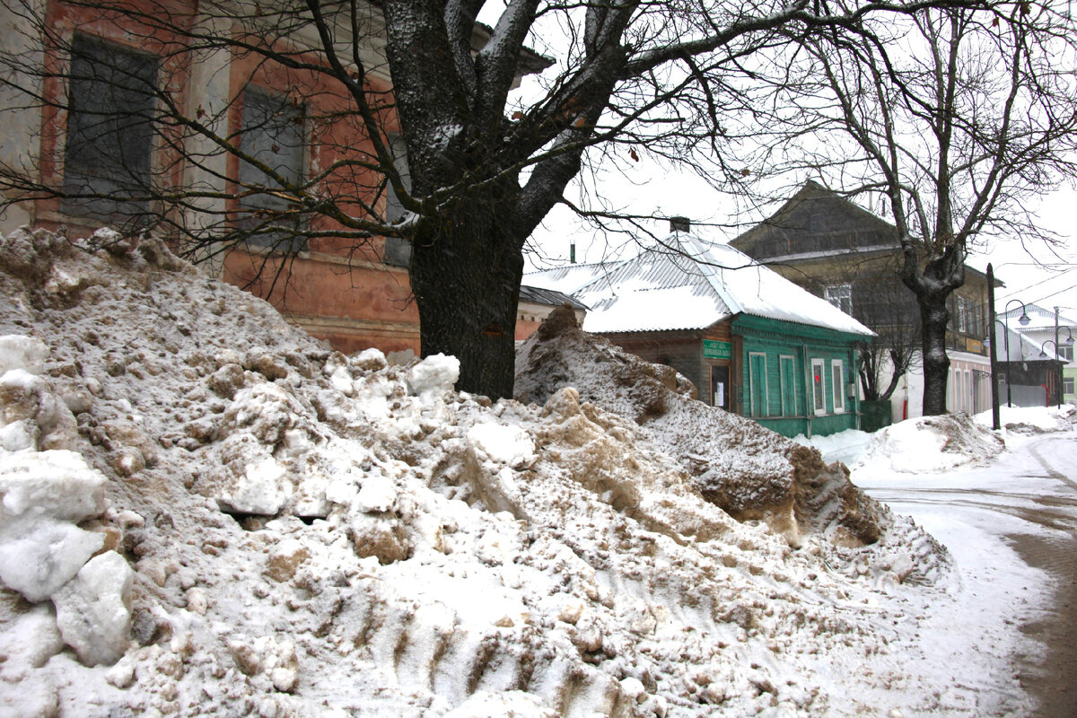 Разноцветный дом. Дома и будет его ярким. Цветные фасады домов. Дома и будет его ярким. Balat стамбул , цветные домики.