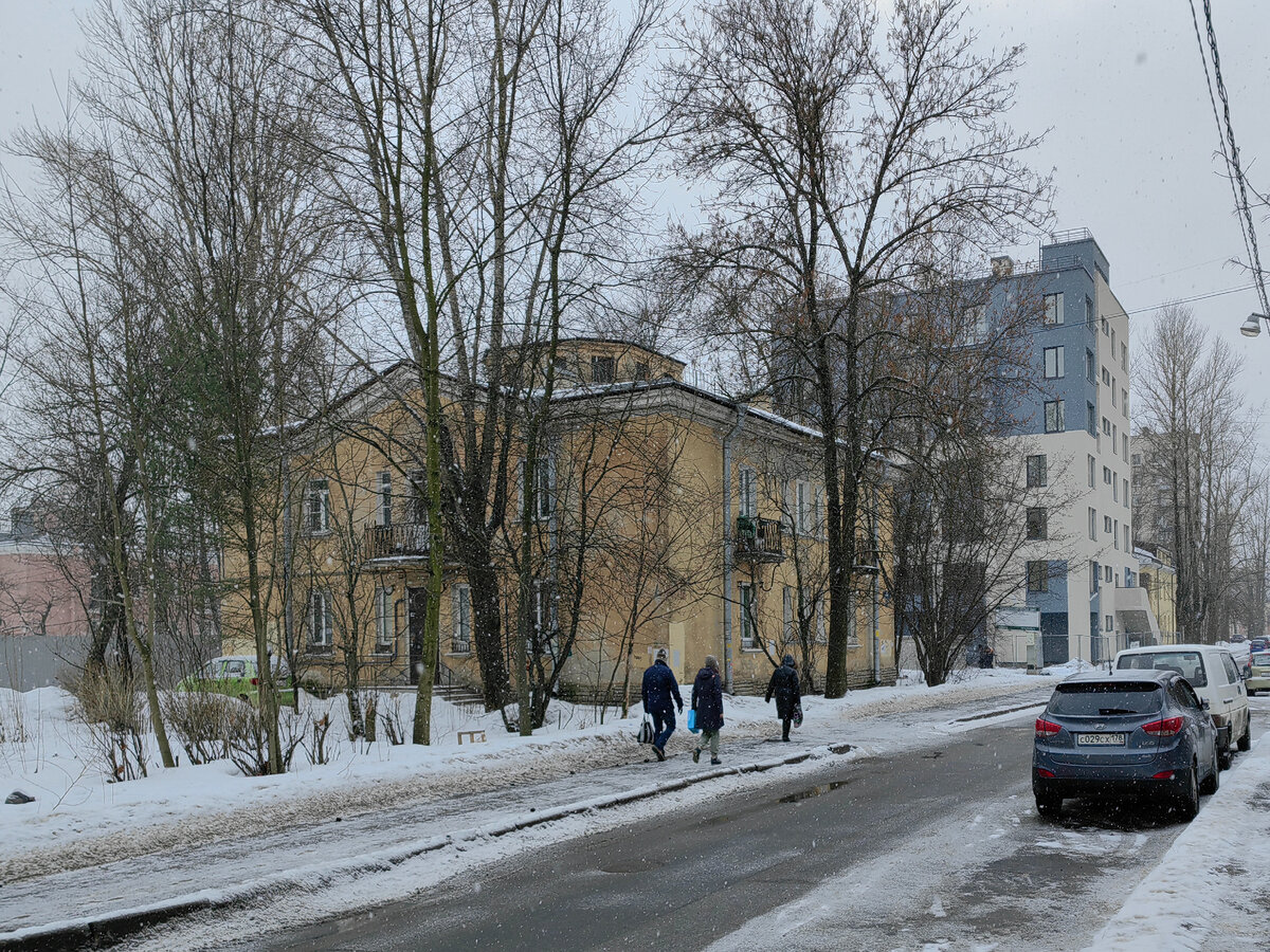 В погоне за ложной оригинальностью, пренебрегая удобствами жильцов...