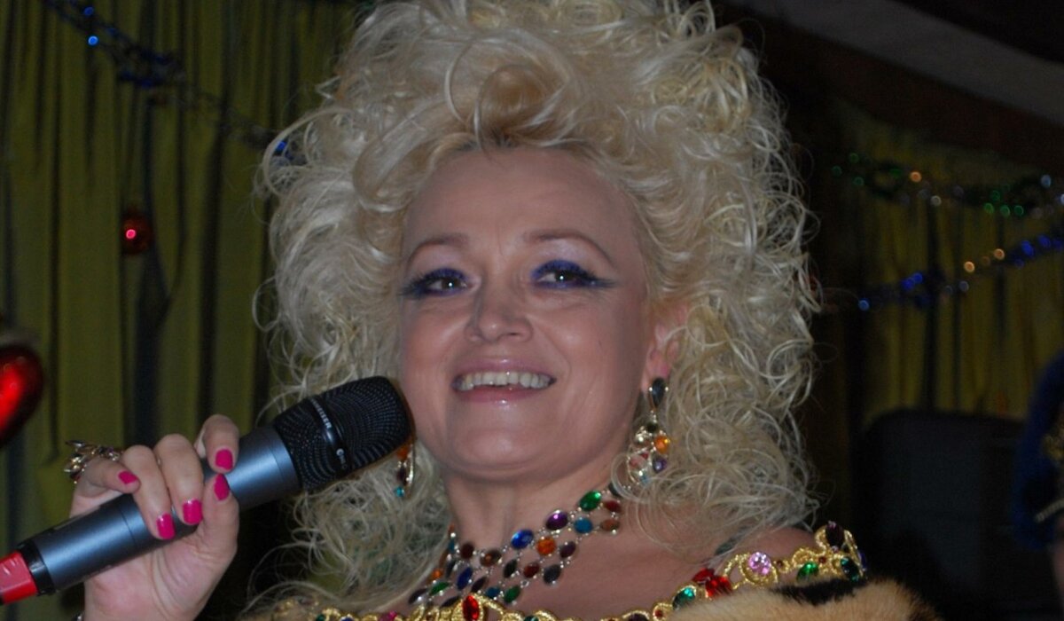 * пастораль спектакль. Мужской клуб проделки купидона. Проделки купидона. Валери кинг проделки купидона. Проделки купидона.