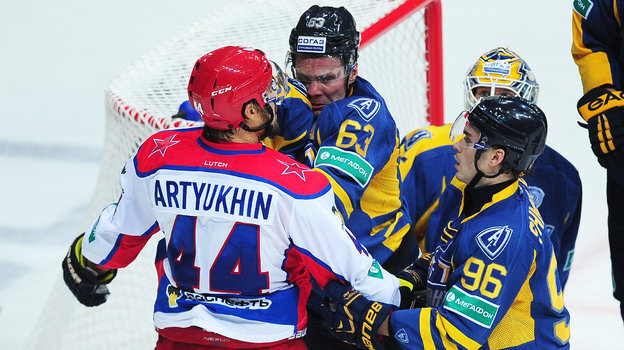 Хоккеисты «Атланта» в матче против ЦСКА. Фото Алексей Иванов, архив «СЭ»