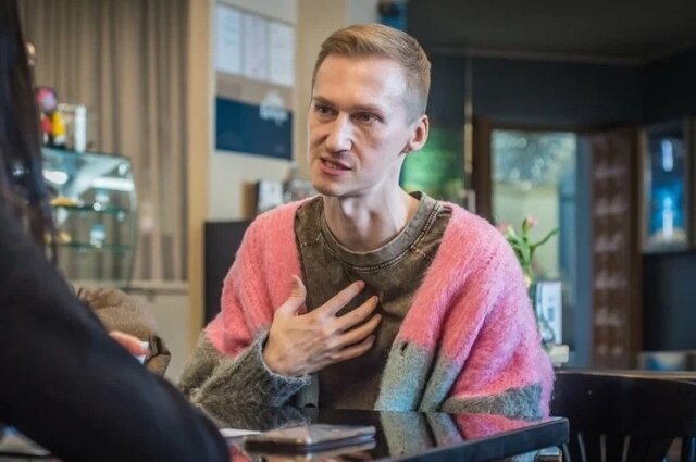    Режиссер побеседовал с журналистом о своей новой кинокартине. Фото: "АиФ-Новосибирск"/ Денис Винокуров.