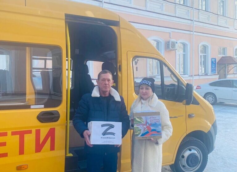    В Сорочинском округе собрали более 50 индивидуальных посылок для бойцов СВО Кристина Просвиркина