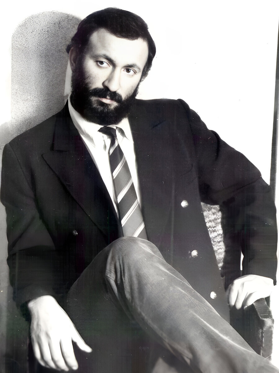 Мухарбек Аков ушел от нас, к сожалению, до обидного рано