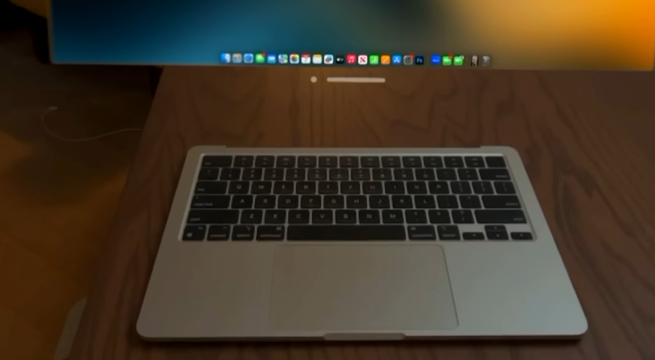   MacBook