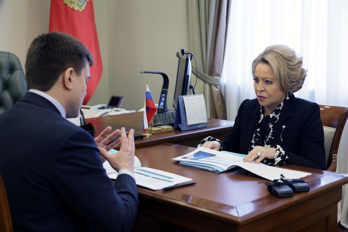 Спикер Совета Федерации Валентина Матвиенко прилетела в Красноярск вечером в понедельник.  Фото: Фото предоставлено пресс-службой Совета Федерации РФ