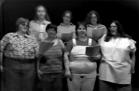 Женщины из Fat Underground. Источник https://naafa.org/history