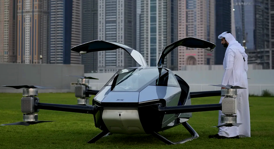 Real-Life Back to the Future Flying DeLorean Spotted - TechEBlog