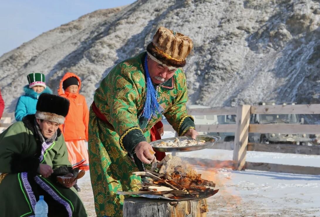 Февральский Новый год – Праздник белого месяца у алтайцев | Энциклопедия  Алтая | Дзен