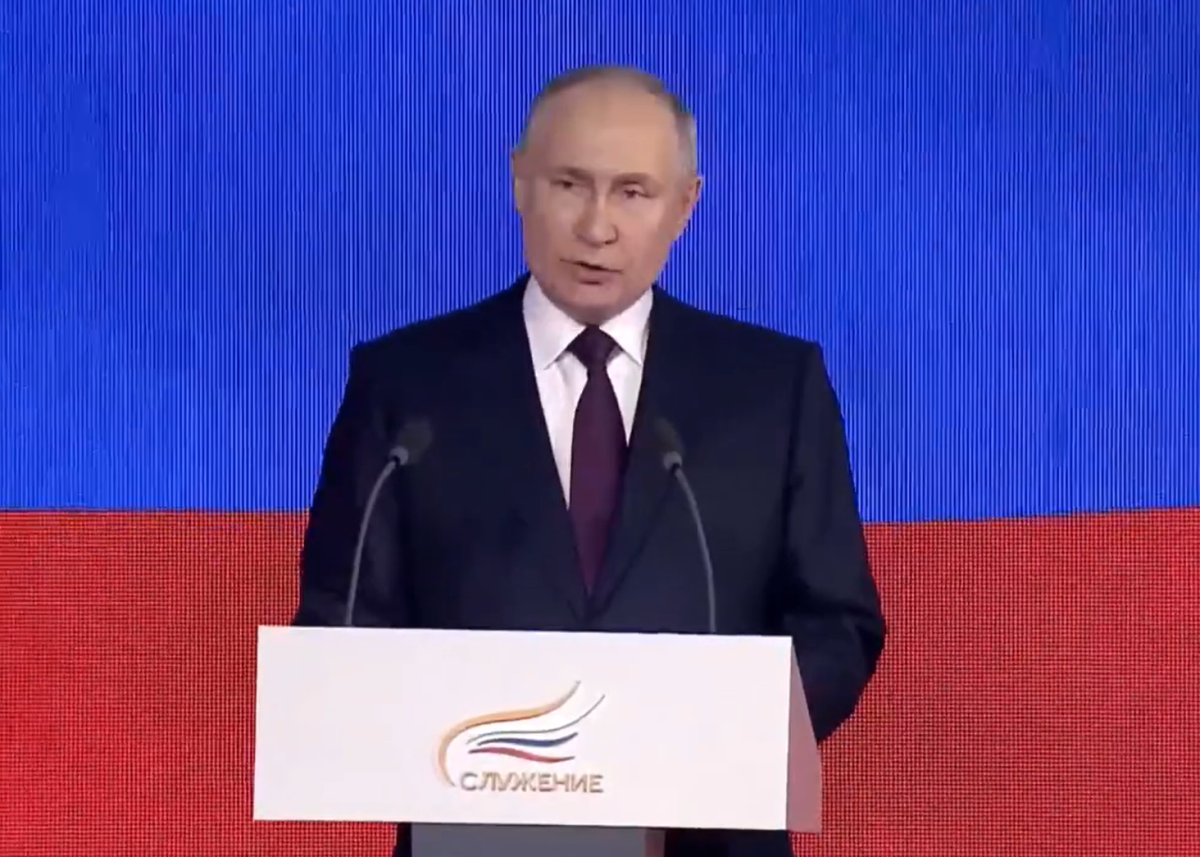    Путин поручил организовать конкурс наставников «Быть, а не казаться!»