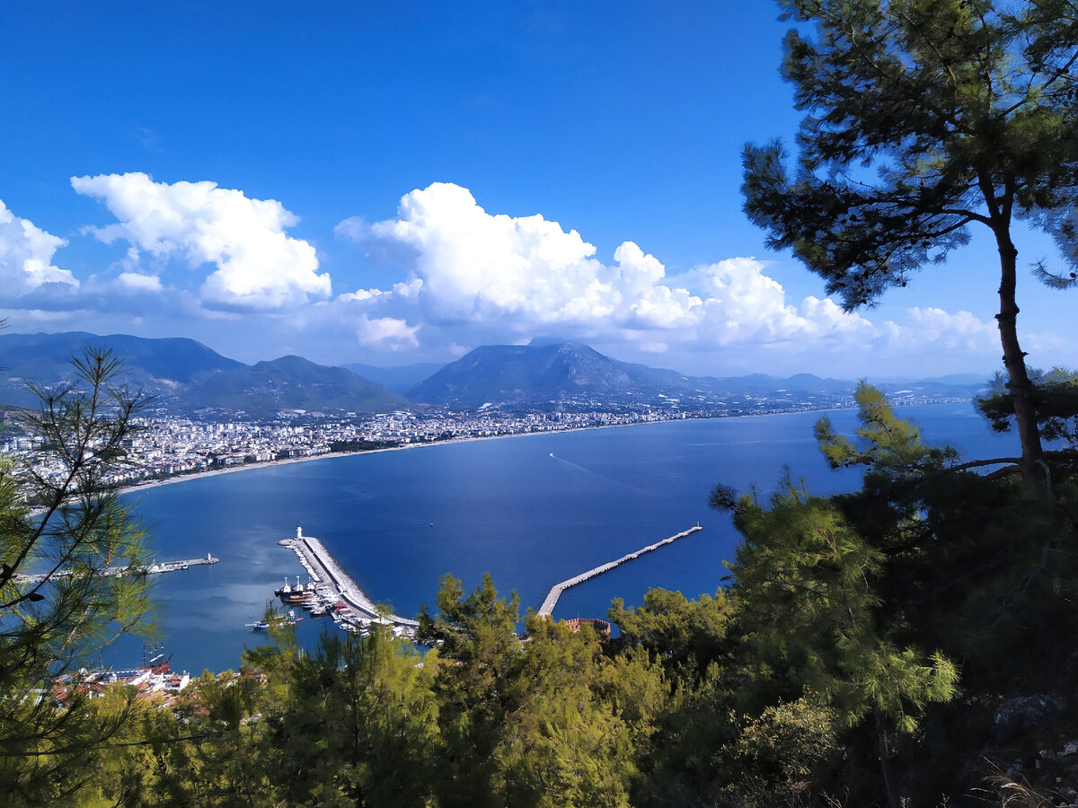 Вид на Аланью. Фото личное.