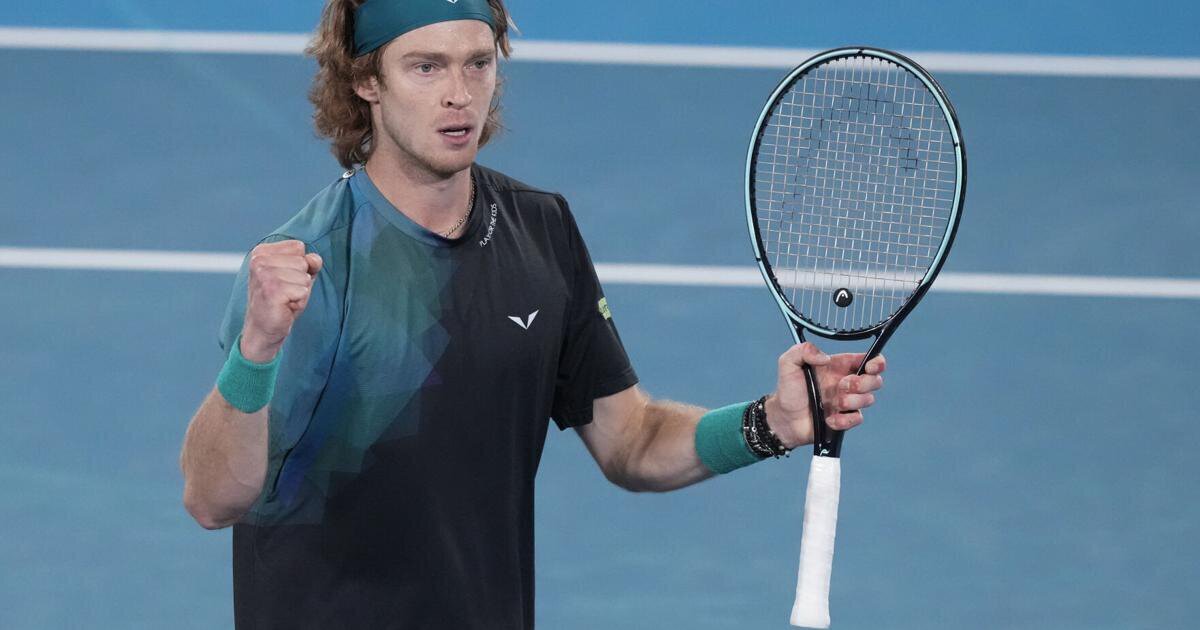 впадать в панику. дыхательная паника. главное не поддаваться панике. впала в панику. женщина в тревоге.