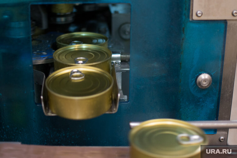 рыбоконсервный комбинат столичный. арктика консервный завод комбинат керчь. завод за родину калининград. шпроты главпродукт в масле 160г ж\б ключ. рыбоконсервный комбинат столичный.