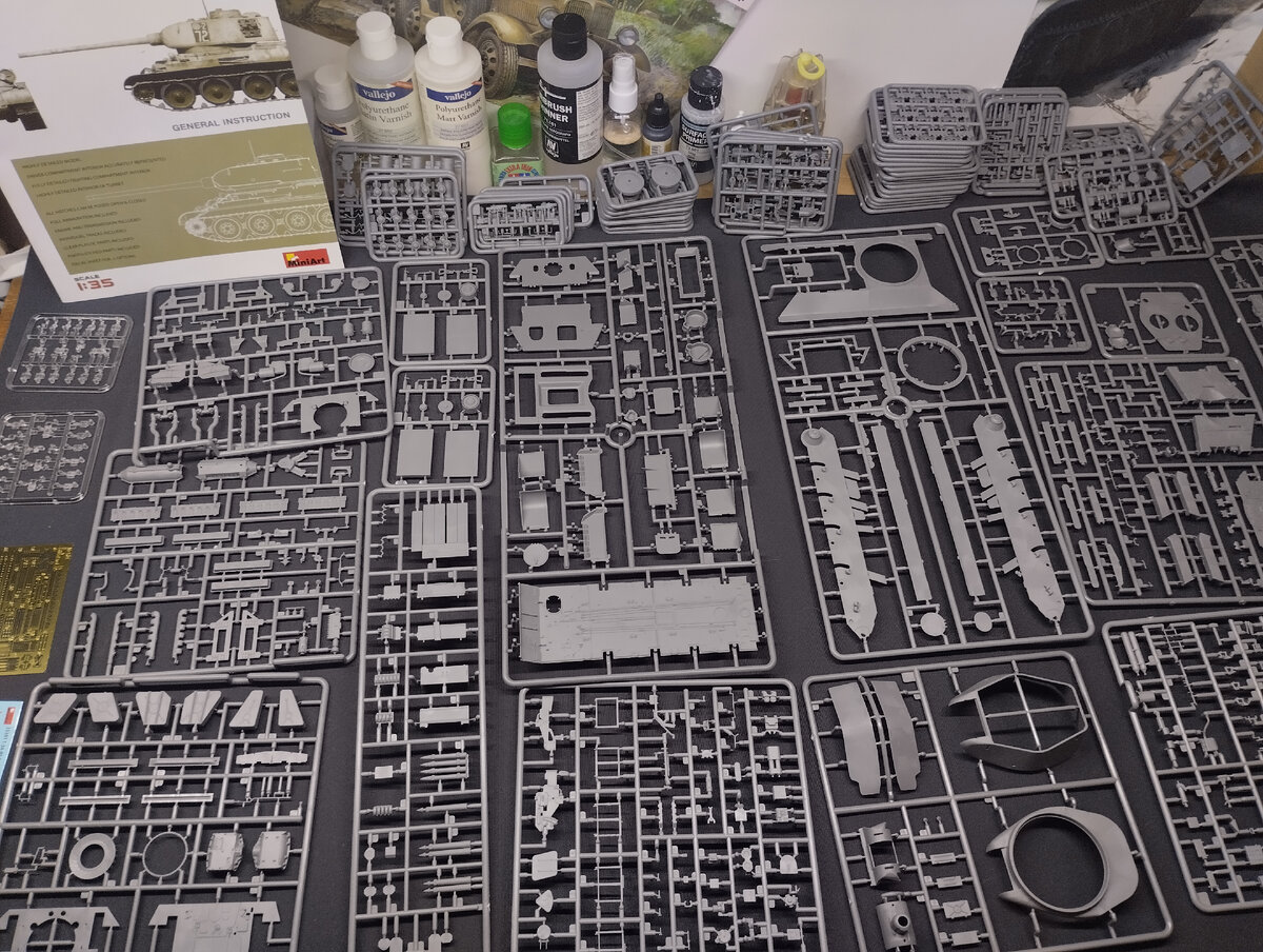 Только благодаря Миниарт и этой невероятной детализации, меня заинтересовали модели БТТ. Всё устройство танка можно изучить, пока соберешь такую)