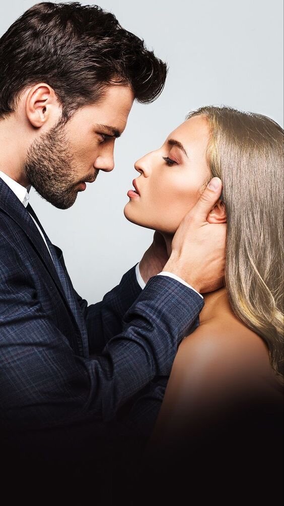 Верные признаки, что мужчина влюблен в женщину