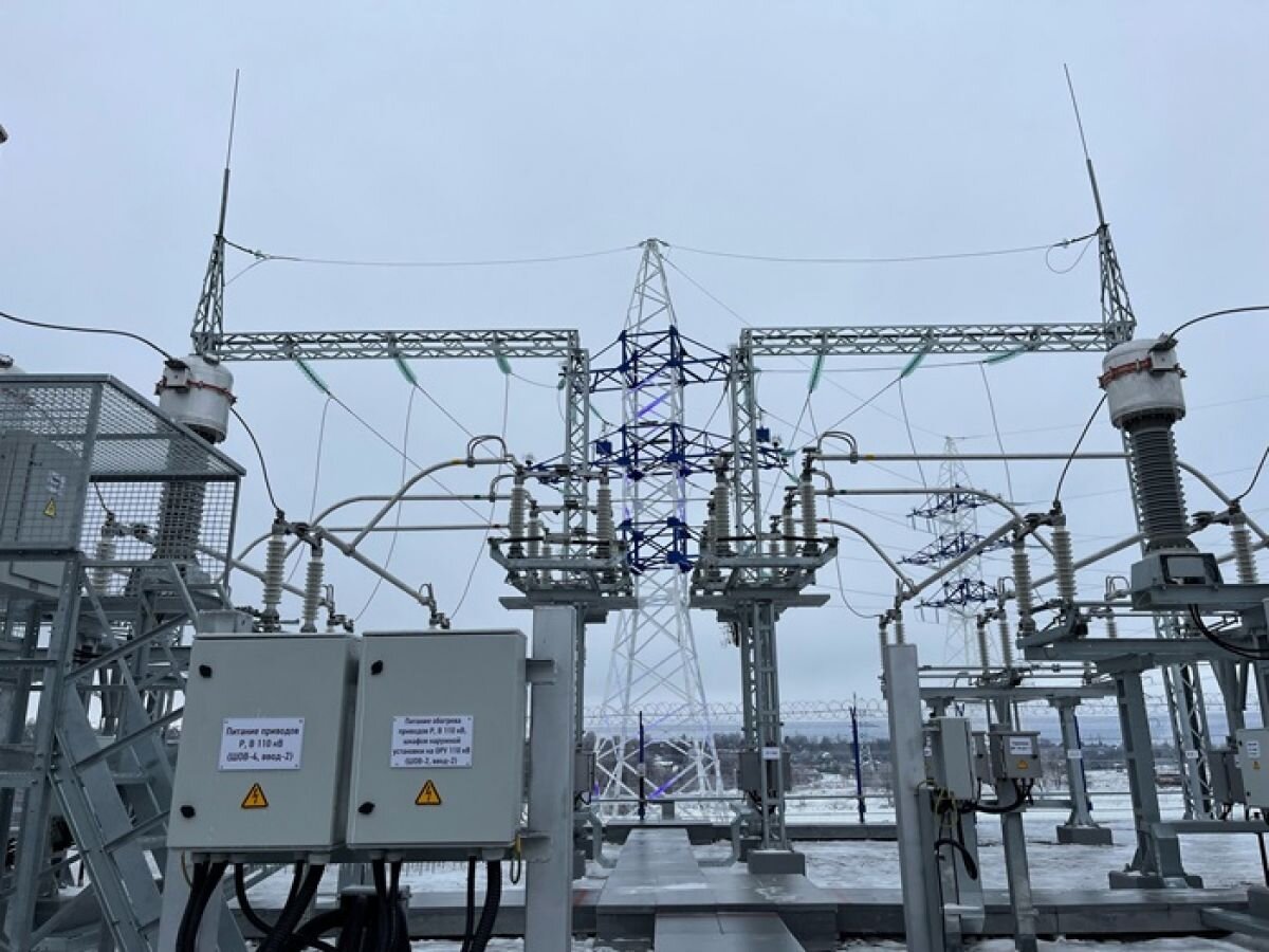 арматура вл 110 кв. электромонтер линейщик высокого напряжения и контактной сети. опора лэп вл 330кв. лазы монтажные для круглых бетонных опор 110 кв. опоры линий электропередач до 1000в и выше.