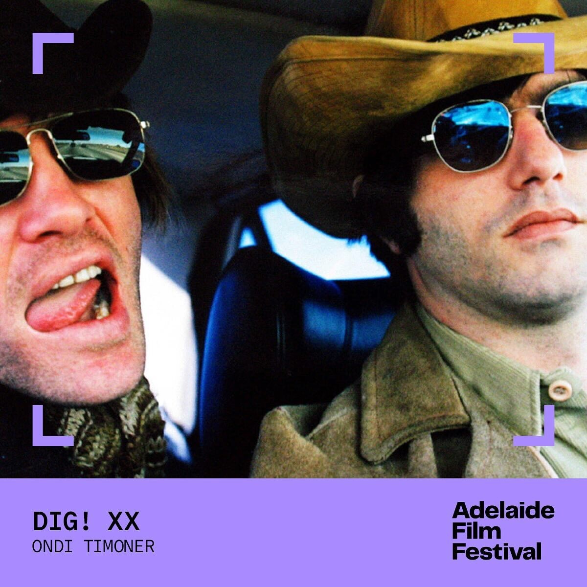 Кортни Тейлор-Тейлор и Антон Ньюкомб на афише фильма «DIG! XX». 