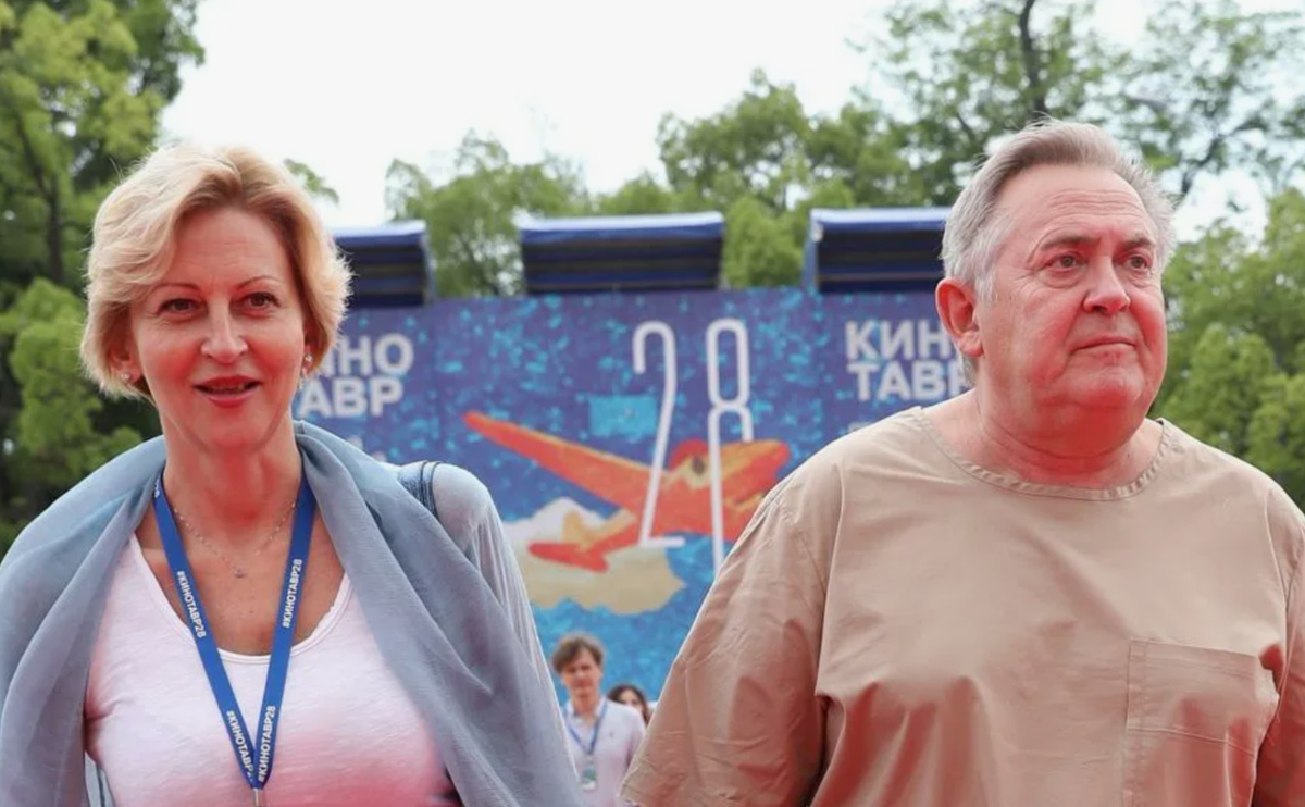 Дочь стоянова. Дочка стоянова юрия стоянова. Дочь стоянова. Дочь стоянова. Дочь стоянова.