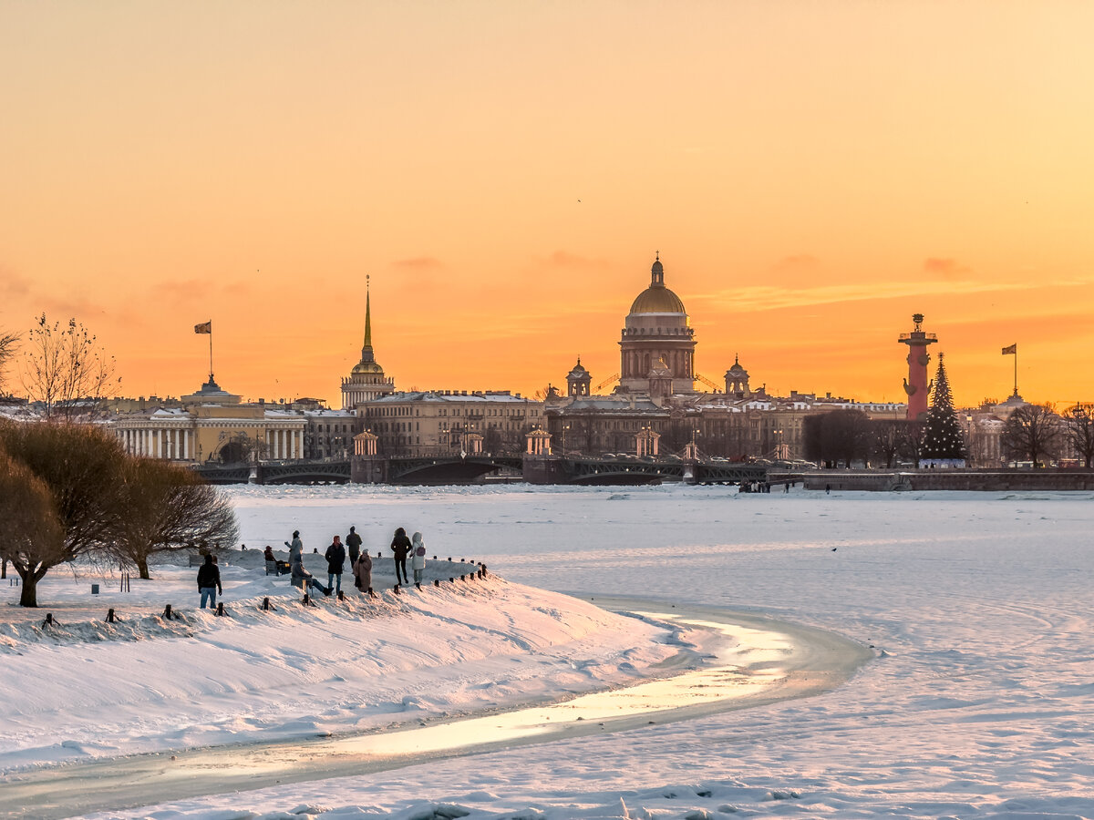 Зимний закат Петербурга.