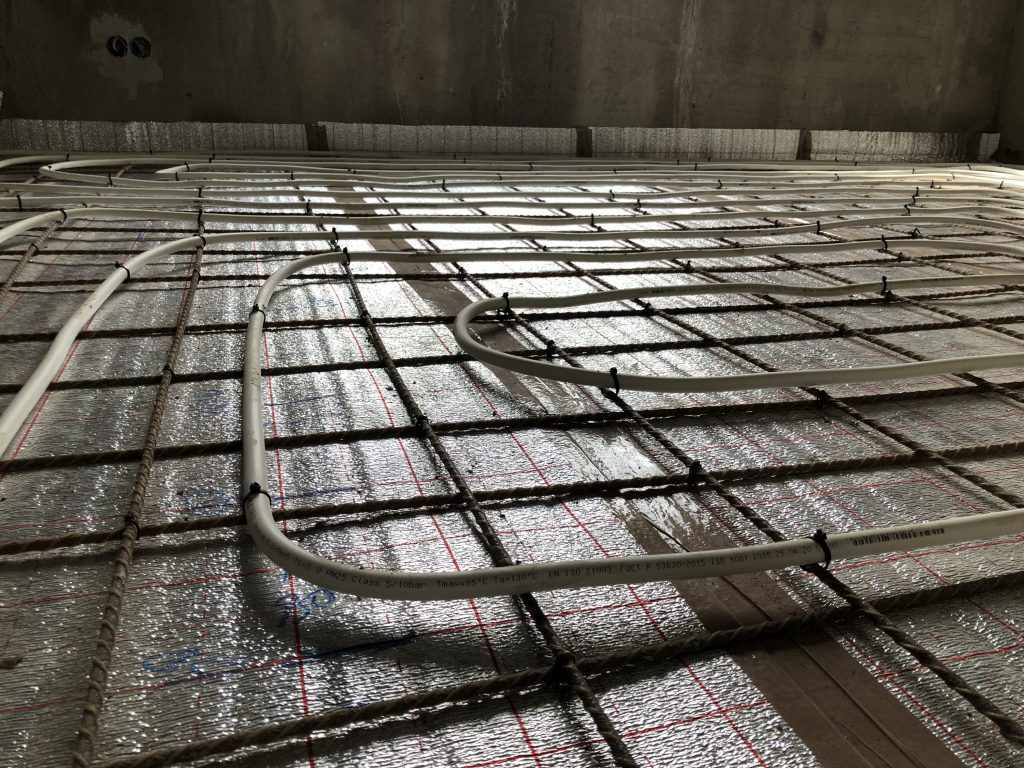 Схема монтажа теплого водяного пола и отопления в квартире. Схема подключения теплого пола к газовому котлу. Схема водяного теплого пола в квартире от центрального отопления. Схема монтажа теплого водяного пола и отопления. Схема подключения тёплого пола к котлу в частном доме.