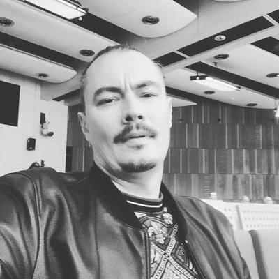     Сегодня Жора Крыжовников отмечает 45-летие