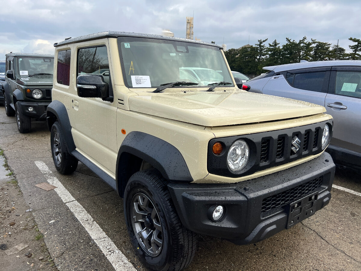 Купили Suzuki Jimny Sierra: 5 баллов и всего 11 000 км пробега! | Авто из  Японии | Дзен