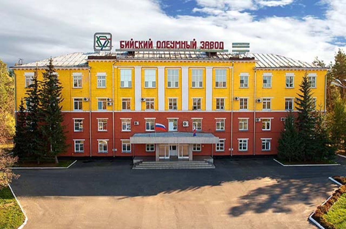    На Бийском олеумном заводе директор, предположительно, покинул свой пост