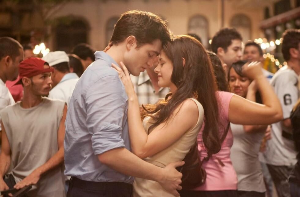 Кадр из фильма "Рассвет" 2011