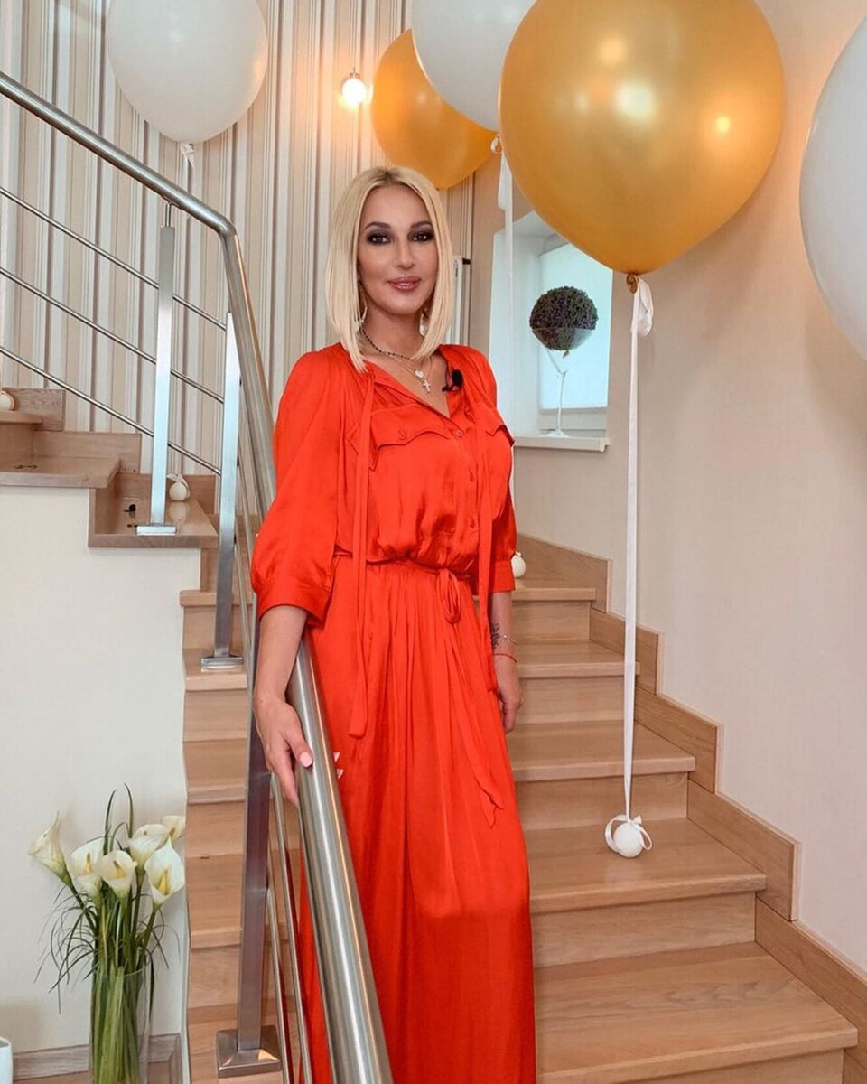 Необычайные похождения. Необычайные похождения хулио хуренито. Необычайные похождения. Книга хулио хуренито. Необычайные похождения севы котлова.