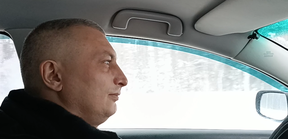 Юрий Хлюстов постоянно держал связь как с ямальскими общественниками, так и с бойцами на передовой. 