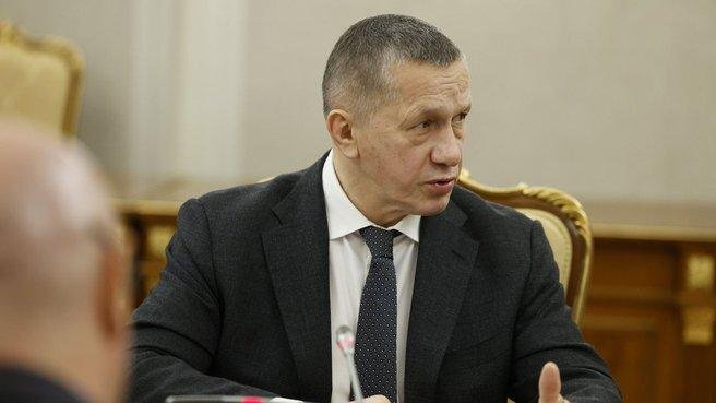 Фото: пресс-служба полпредства президента в ДФО. Юрий Трутнев: В 2022–2023 годах в рамках «Дальневосточной концессии» на строительство объектов в девяти регионах направлено 96 млрд рублей