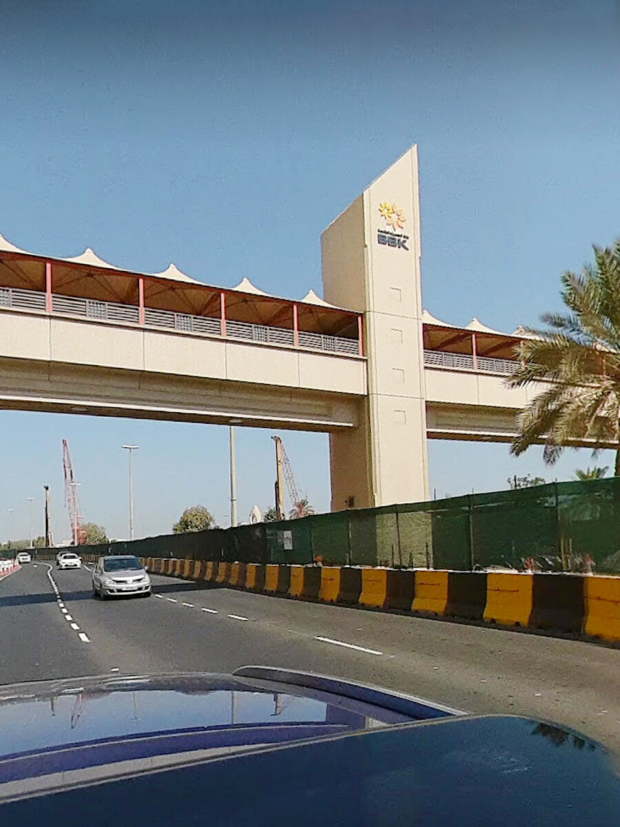 Та самая скоростная дорога с разрешенной скоростью 100 км в час