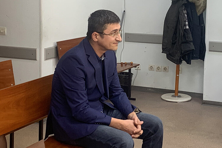 Погорел на отпуске за счет сотрудников? Гендиректора «Таткниги» отдали ...