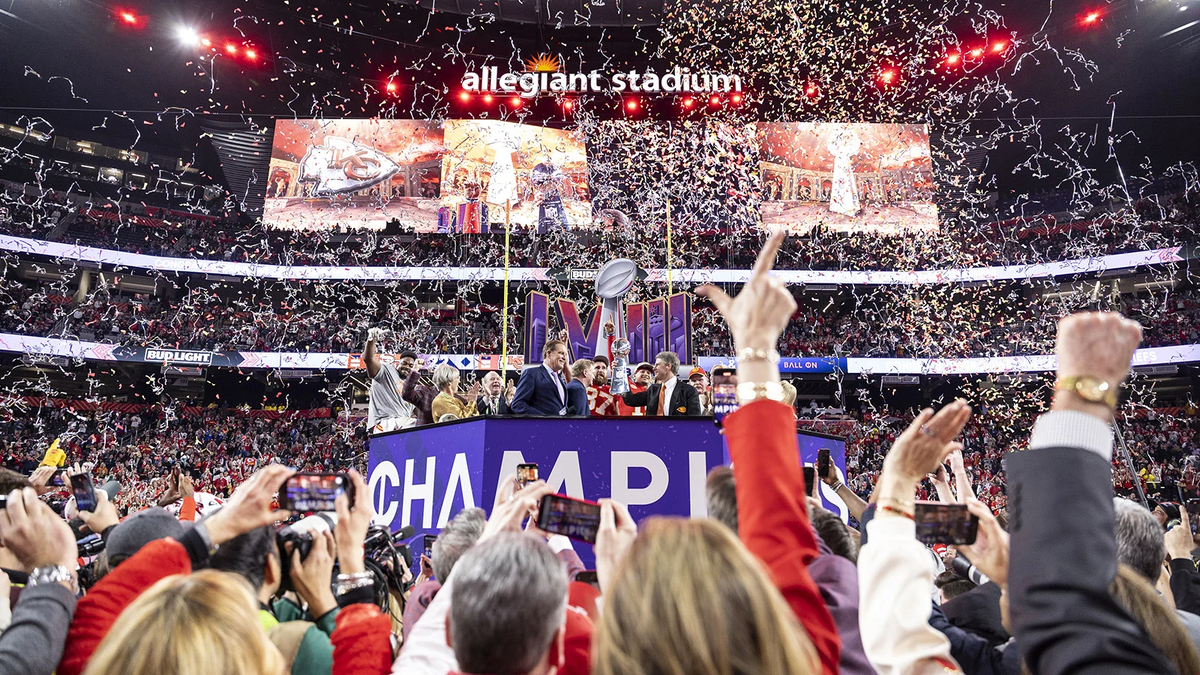 Фото Michael Owens / Getty Images