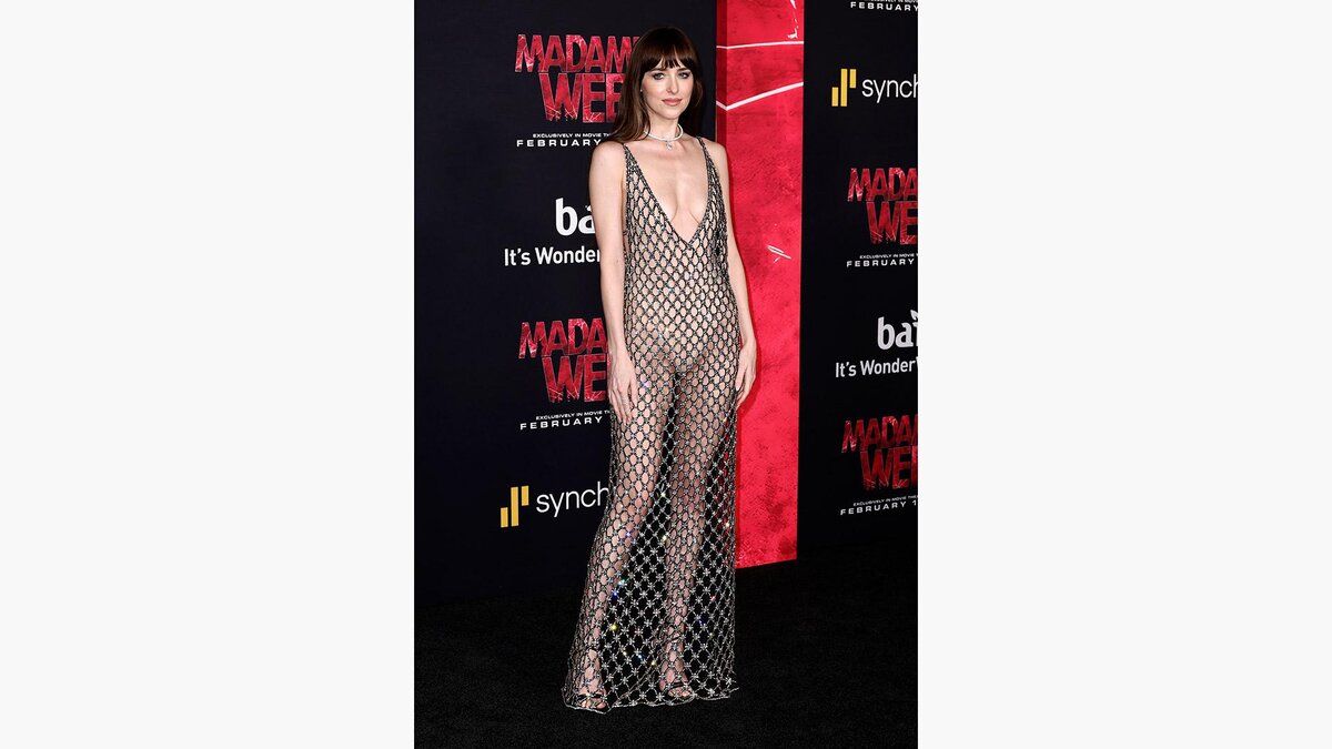 Frazer Harrison / Getty Images📷Дакота Джонсон на премьера фильма «Мадам Паутина» в Лос-Анджелесе
