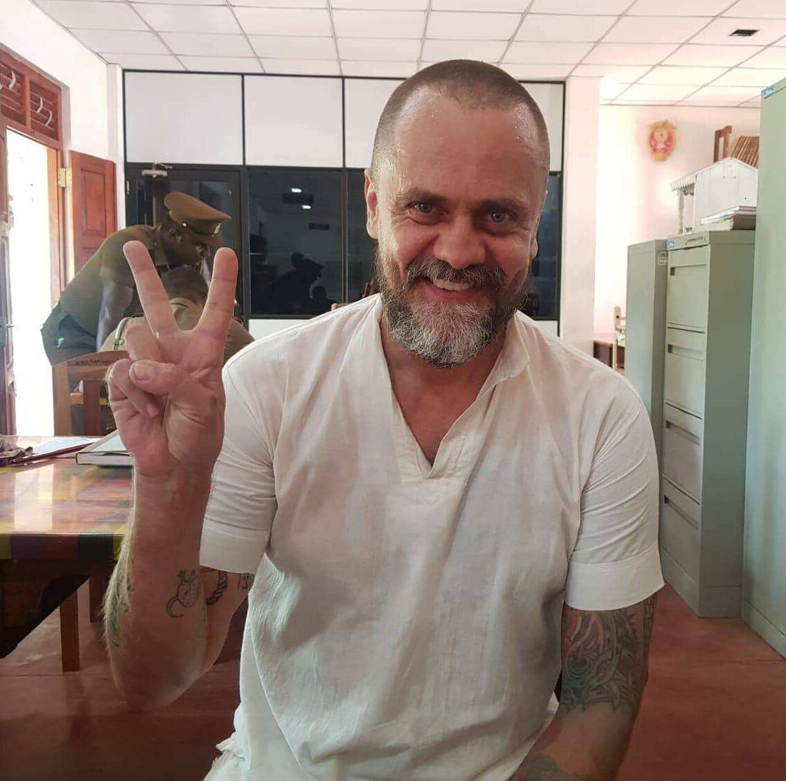 побег из тюрьмы игра мультиплеер. Prison for life перевод. тюремная жизнь роблокс. роблокс тюремная жизнь карта. Prison life 2.